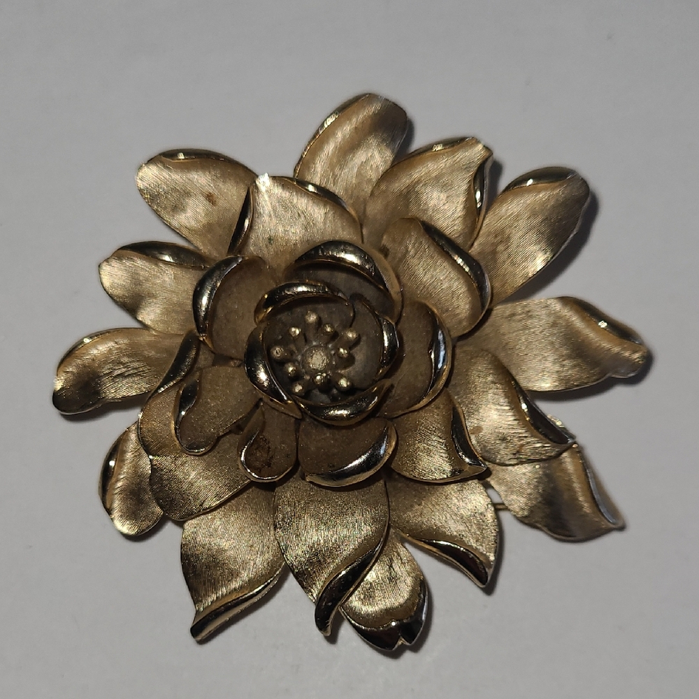 Vintage Signed Trifari Crown Brooch